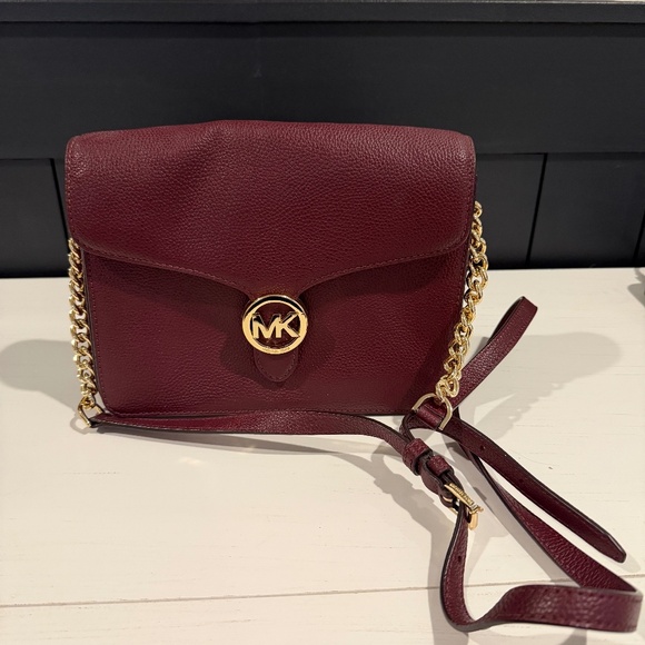 Michael Kors Handbags - Michael Kors Crossbody Shoulder Bag